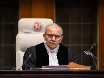 El presidente de Líbano encarga a Nawaf Salam formar gobierno como nuevo primer ministro El presidente de la Corte Internacional de Justicia (CIJ), Nawaf Salam REMITIDA / HANDOUT por FRANK VAN BEEK Fotografía remitida a medios de comunicación exclusivamente para ilustrar la noticia a la que hace referencia la imagen, y citando la procedencia de la imagen en la firma 02/12/2024