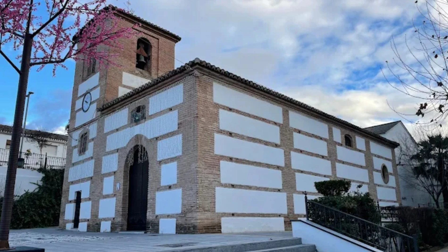 Iglesia de Pulianas