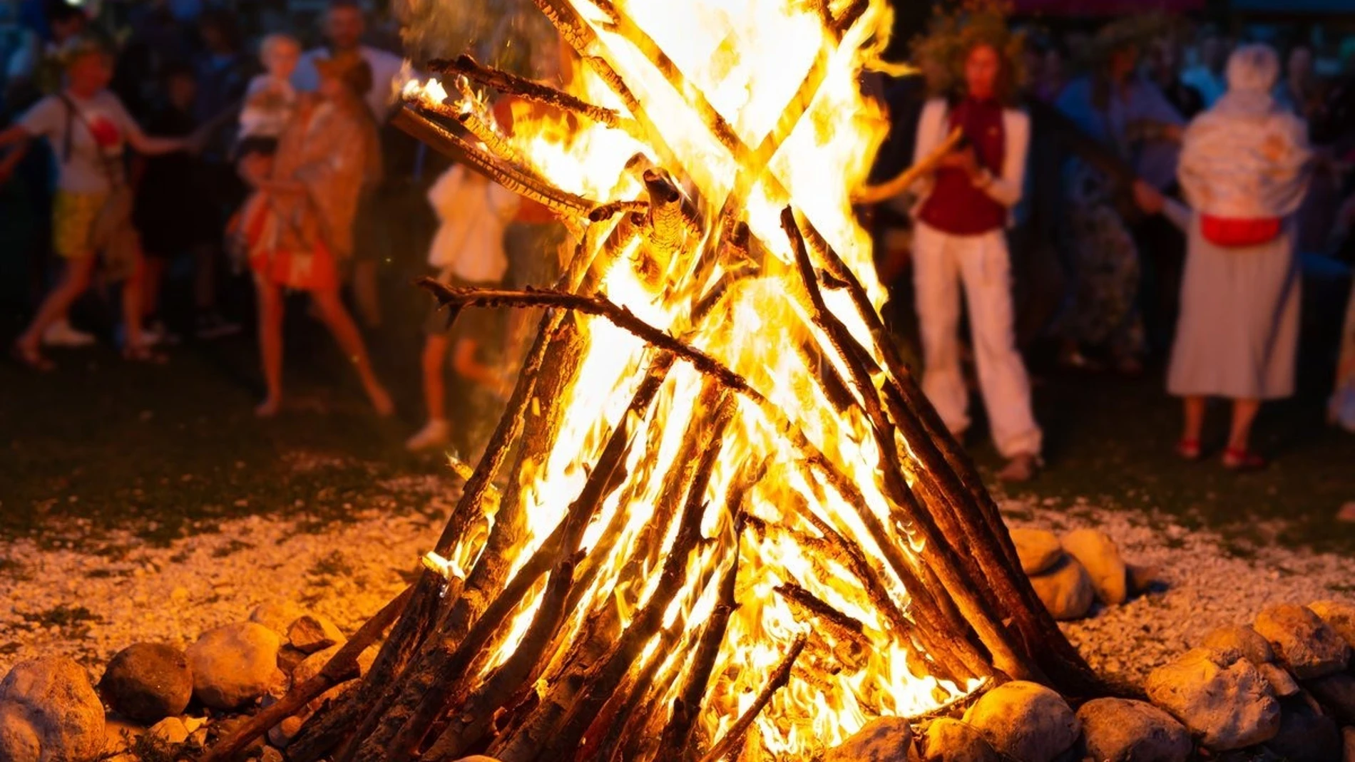 Fiestas de San Antón 2025 en Zaragoza: Dónde disfrutar de las tradicionales hogueras