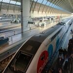 Economía.- Ouigo se estrena en Andalucía y recuerda las dificultades que ha enfrentado durante seis años en España