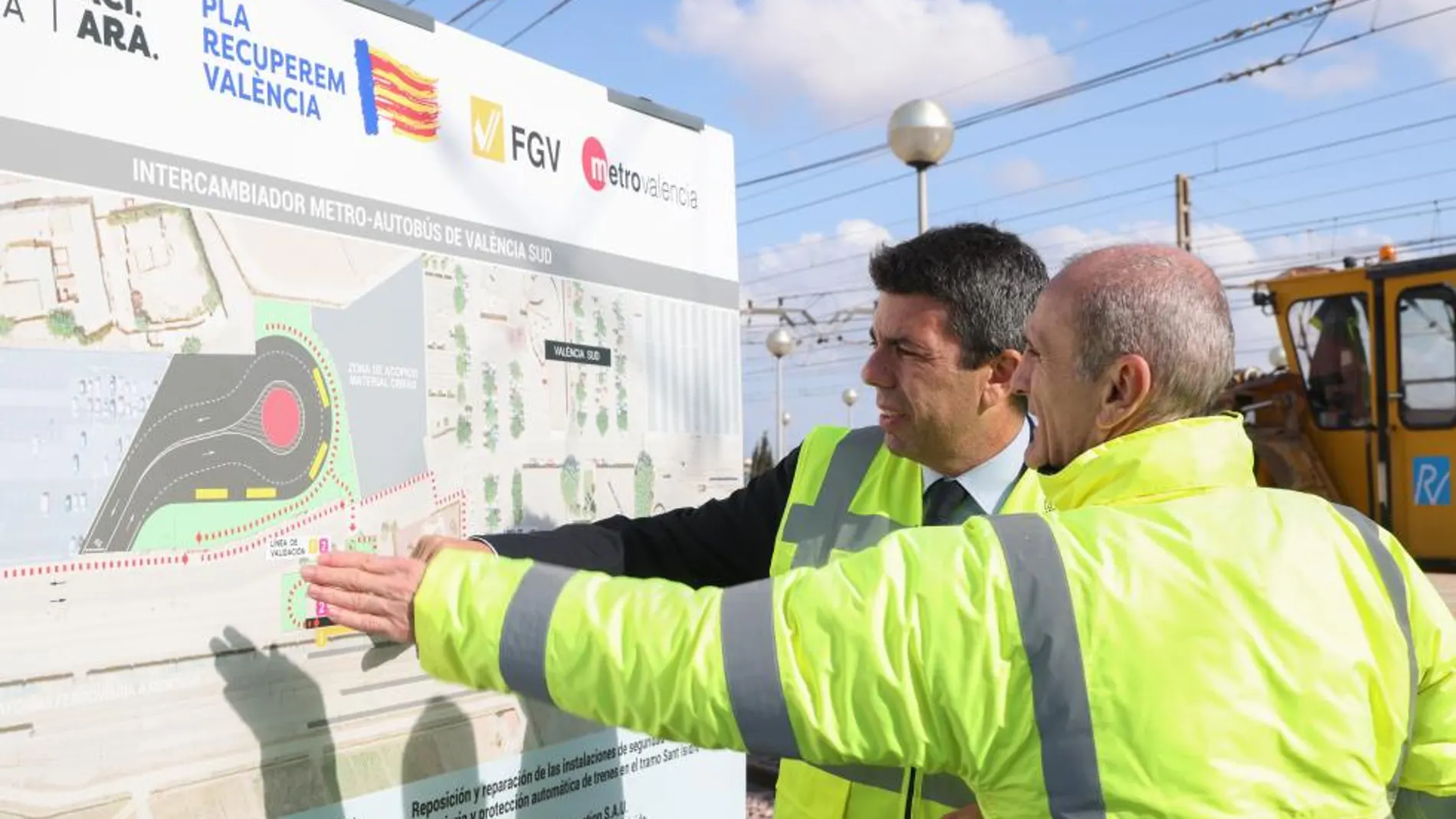 Carlos Mazón visita las obras de metrovalencia