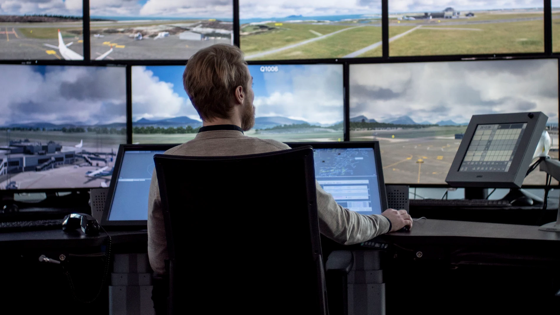 Imagen del interior de la torre remota del aeropuerto noruego de Bodø