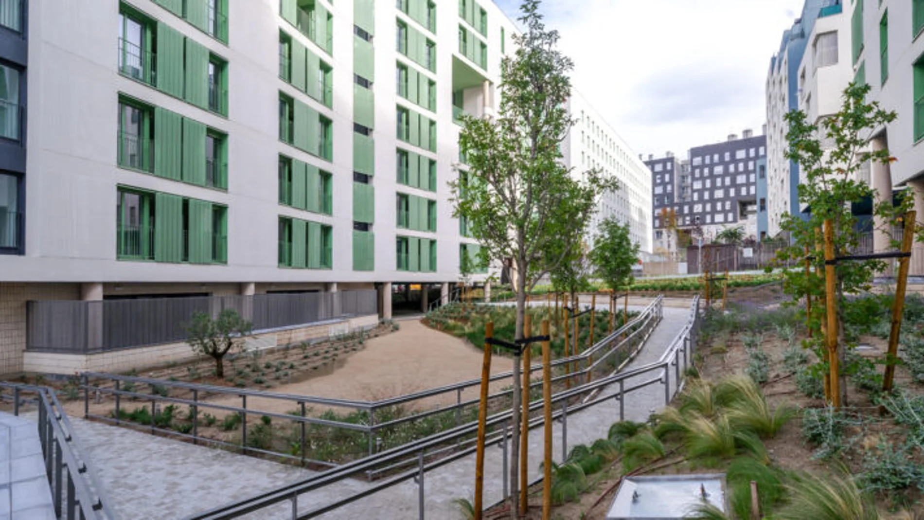 la «inquiokupación» consiste en alquilar una vivienda con intención de okuparla