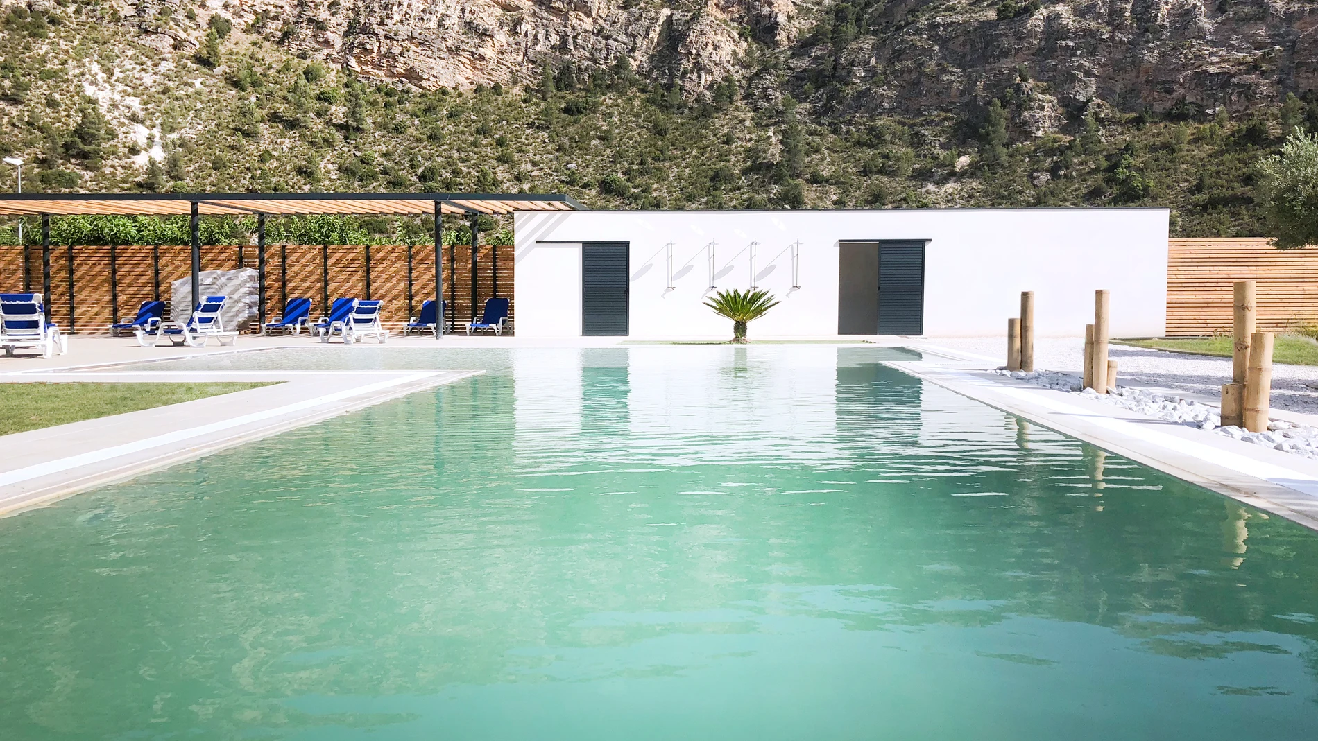 El balneario de Teruel para disfrutar de aguas termales rodeado de paisajes únicos
