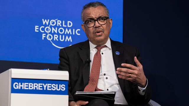 La OMS alerta del mayor número de casos humanos de gripe aviar H5 desde 2015