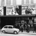 Fotografía del cine Ideal, una de las salas más importantes de la ciudad que ahora está cerrada, que forma parte de la exposición