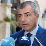 Domínguez ve la reforma legislativa clave"para resolver el reparto de menores migrantes