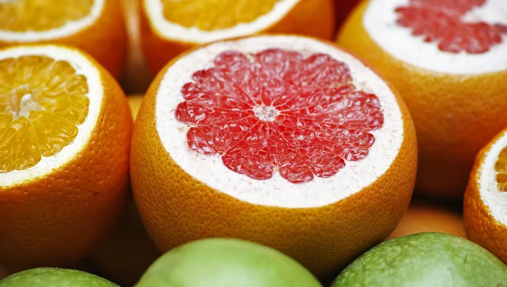 Naranjas y pomelos