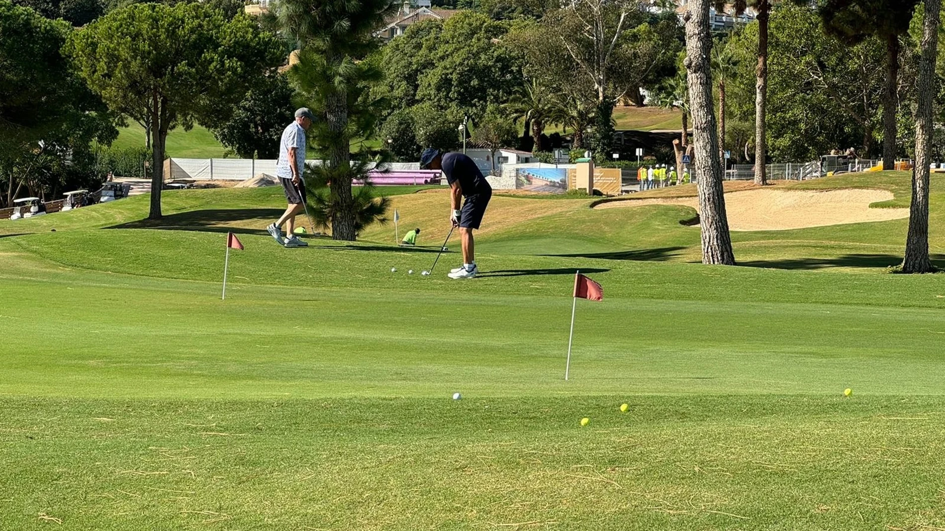 Un campo de golf situado en Manilva