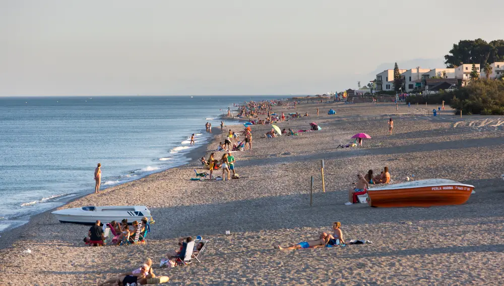 Una de las playas del municipio costero de Manilva