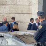 Sánchez llega a la Delegación del Gobierno para presidir la reunión interministerial por la dana y reunirse con alcaldes