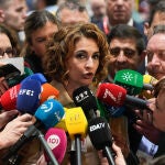 Montero visita el pabellón de Andalucía