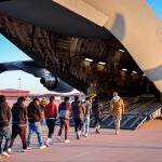 Las primeras redadas antiinmigrantes de Trump dejan 538 detenidos y cientos de deportados