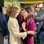 La consellera de Hacienda, Ruth Merino (dcha), junto a la ministra del ramo, el pasado jueves en Fitur