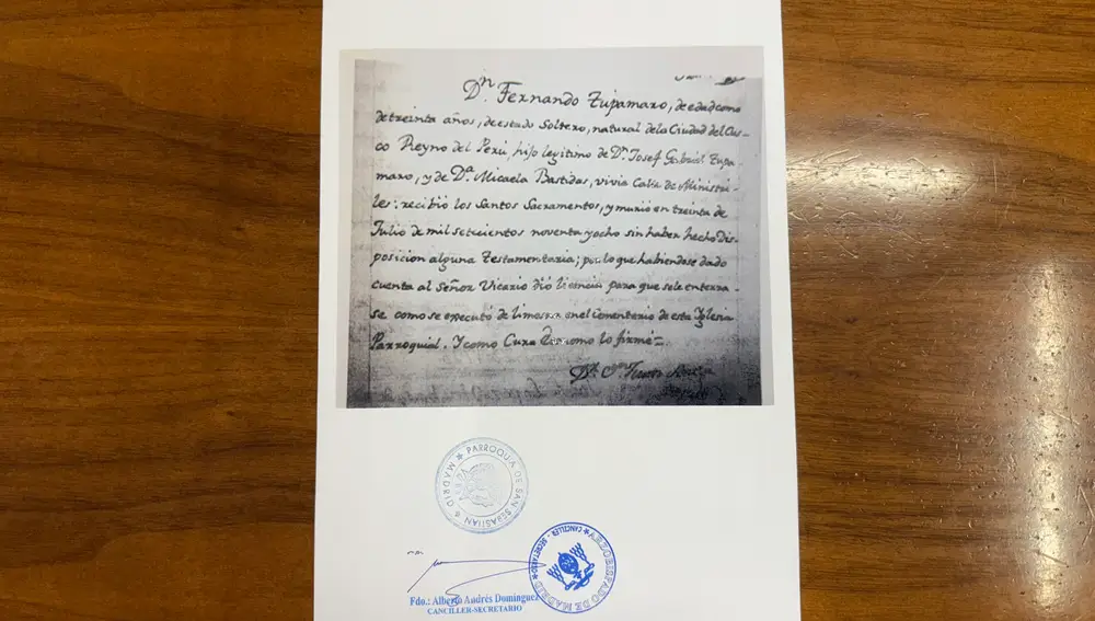 Una copia de la partida de defunción original encontrada en la iglesia de San Sebastián. Se ha realizado una actualizada y válida legalmente en el mundo