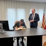 El embajador de China destaca que dos fábricas de coches eléctricos del país asiático pretenden visitar Valencia