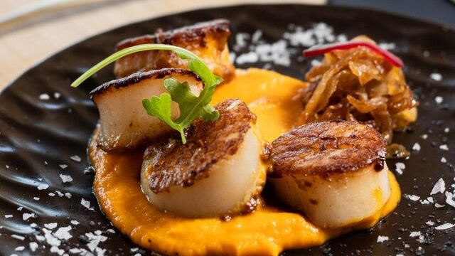 Disfruta de tapas ilimitadas en Canarias por solo 15 euros: un festín sin fin