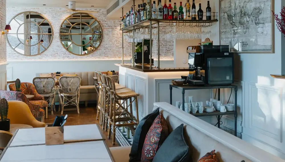 Fotografía del interior de Delfina Café