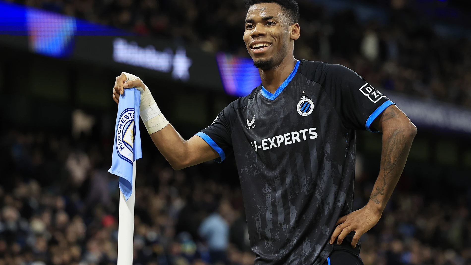 Rafael Onyedika (15) of Club Brugge celebrates scoring to make it 0-1 during the UEFA Champions League, League phase football match between Manchester City and Club Brugge on 29 January 2025 at the Etihad Stadium in Manchester, England - Photo Conor Molloy / ProSportsImages / DPPI AFP7 29/01/2025 ONLY FOR USE IN SPAIN