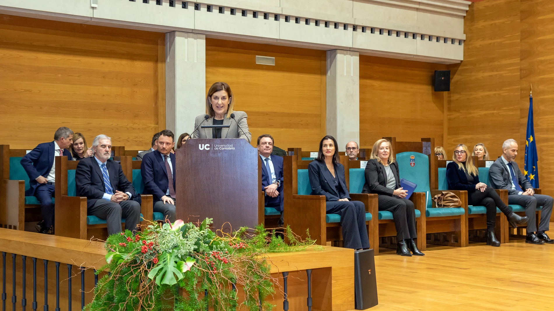 El Gobierno de Cantabria ofrece su colaboración a la universidad para desarrollar el Parque de la Salud