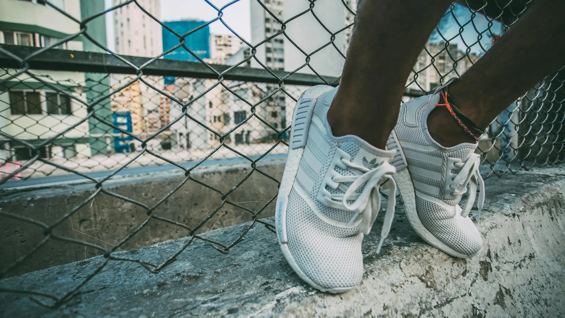 Las zapatillas de Adidas que te harán volar: tecnología, confort y velocidad en cada zancada