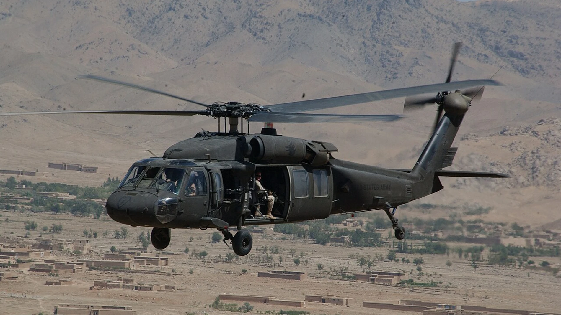 Sikorsky H-60 Black Hawk: así es el helicóptero que se ha estrellado contra un avión en Washington