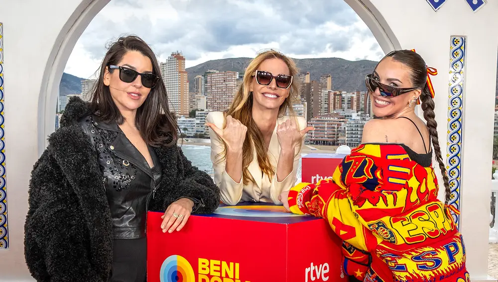 Las tres presentadoras del Benidorm Fest 2025