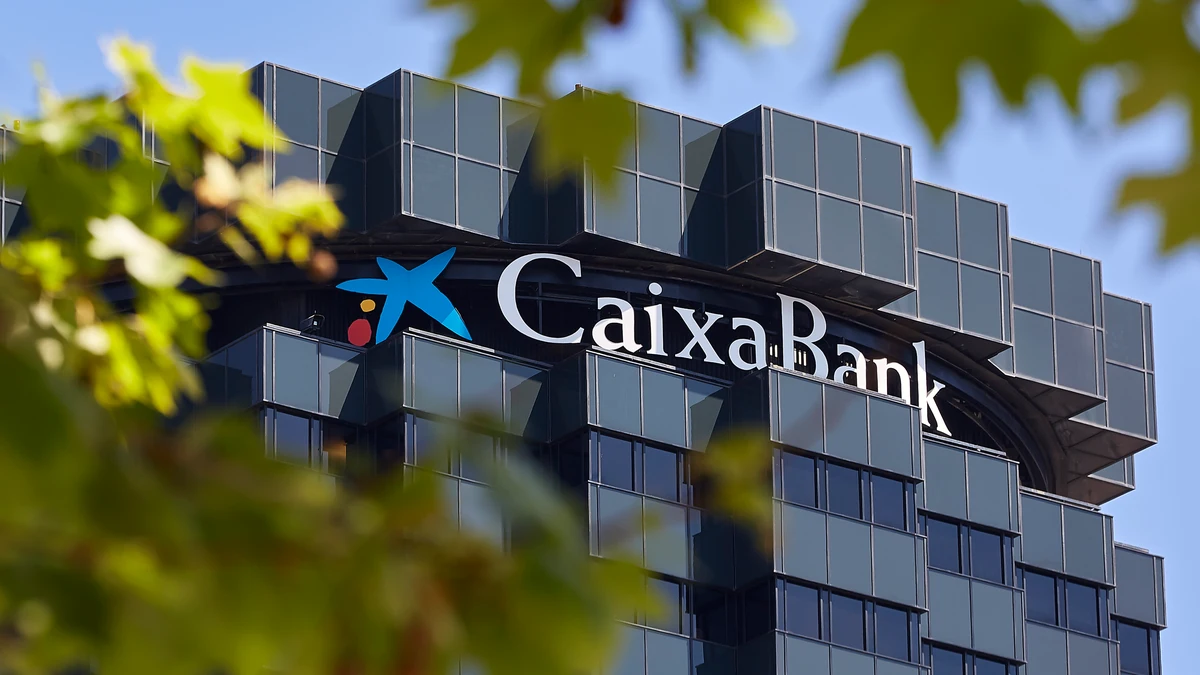 CaixaBank dispara su resultado en 2024 hasta llegar a los 5.787 millones de euros