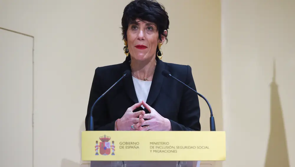 Elma Saiz ofrece una rueda de prensa sobre migración