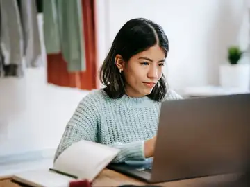 Banco Santander y Coursera se alían para ofrecer acceso a más de 11.000 cursos formativos gratuitos Banco Santander y Coursera se alían para ofrecer acceso a más de 11.000 cursos formativos gratuitos