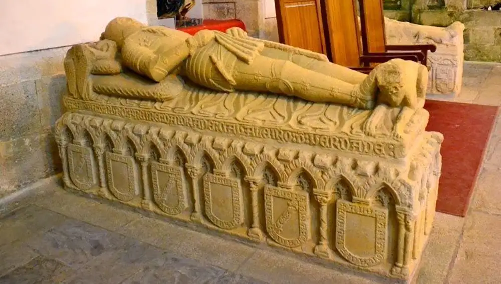 Sepulcro de Nuno Freire de Andrade "o Mao"
