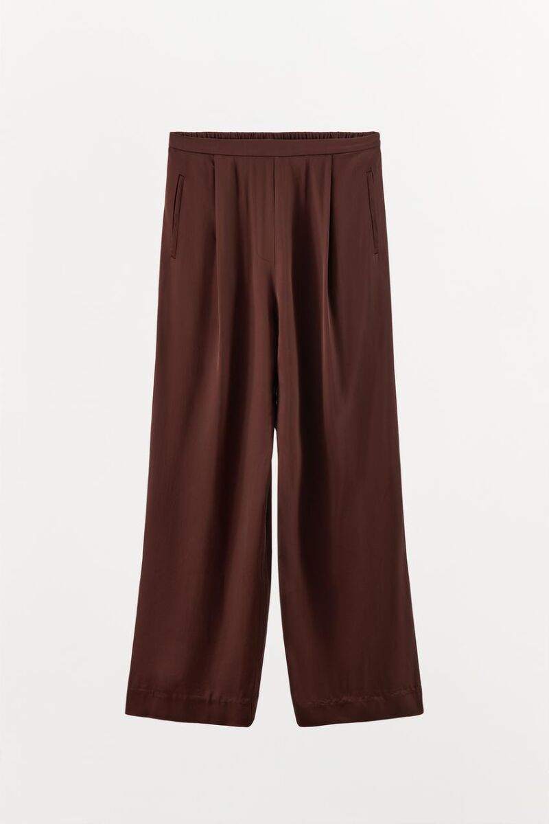 Pantalón fluido satinado pliegues