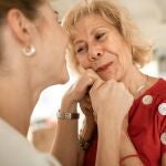 Consejos para afrontar el envejecimiento de nuestros padres