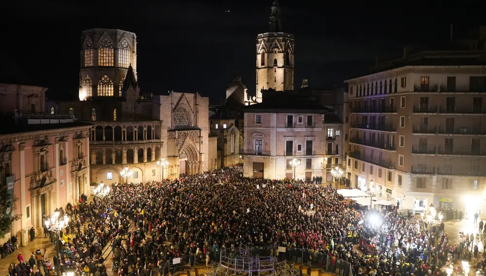 Nueva manifestación en Valencia para reclamar la dimisión del presidente de la Generalitat, Carlos Mazón