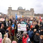Protests against cooperation between Christian Democrats and far-right AfD party in Berlin