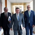  El consejero de la Presidencia, Luis Miguel González Gago, se reúne con el presidente del Consejo Comarcal del Bierzo, Olegario Ramón