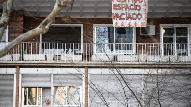 MADRID.-El número de okupaciones cayó a la mitad en 2024, según datos de Delegación del Gobierno