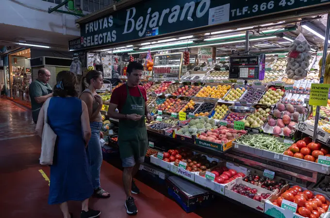 El suplicio de hacer la compra: el precio de los alimentos se ha disparado un 36% con Sánchez  El suplicio de hacer la compra: el precio de los alimentos se ha disparado un 36% con Sánchez