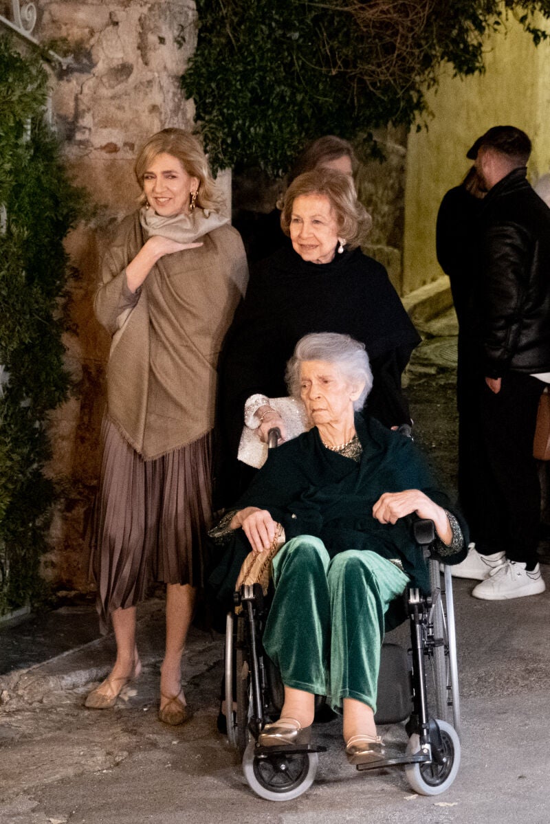 La Reina Sofía y la Infanta Cristina en la boda de Nicolás en Grecia.