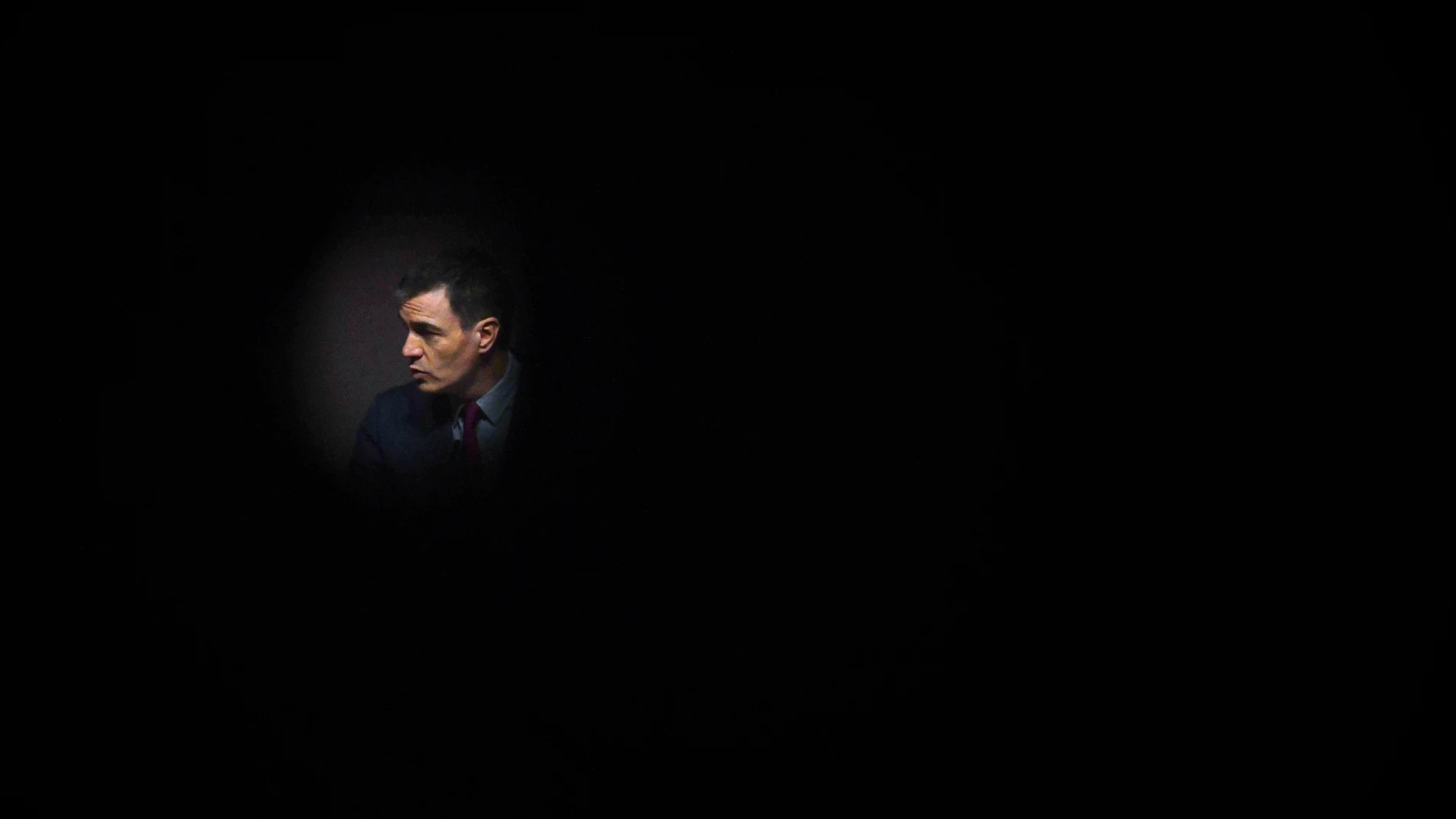 El presidente del Gobierno, Pedro Sánchez, interviene durante el acto del 20º aniversario de la Ley Orgánica de Medidas de Protección Integral contra la Violencia de Género, en el Museo Nacional Centro de Arte Reina Sofía, a 10 de febrero de 2025, en Madrid (España). El acto ha reunido a representantes de los poderes públicos, medios de comunicación, organizaciones de la sociedad civil y otras personalidades para conmemorar el vigésimo aniversario de la Ley Orgánica de Medidas de Protección I...