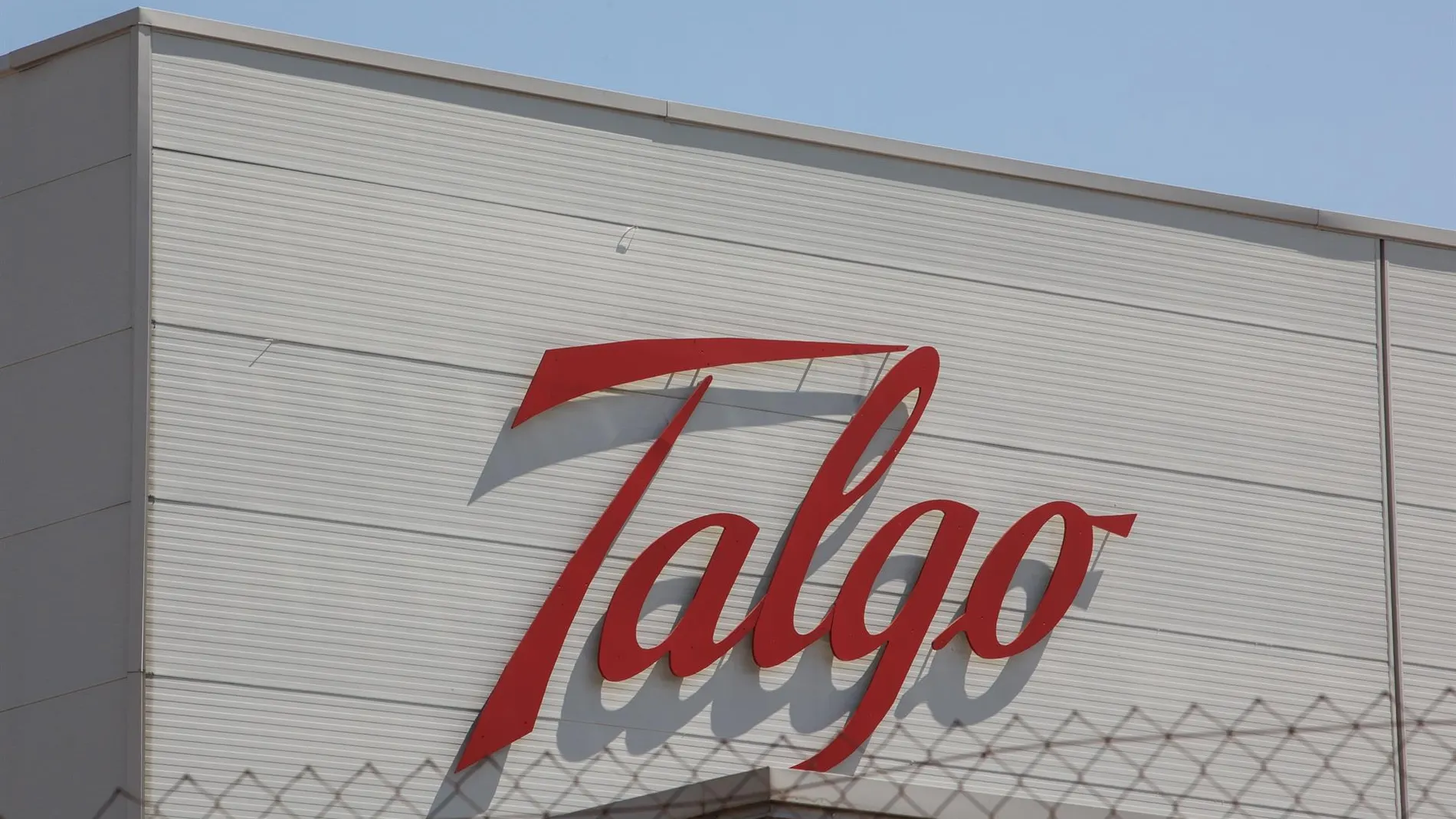 La acción de Talgo sube casi un 4% tras la oferta de 5 euros que Polonia quiere formalizar esta semana