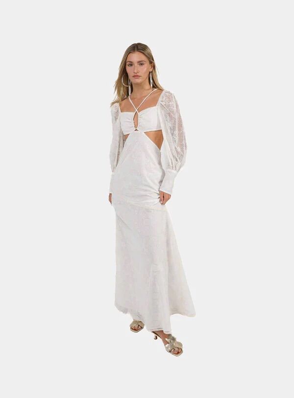 Vestido con encajes.