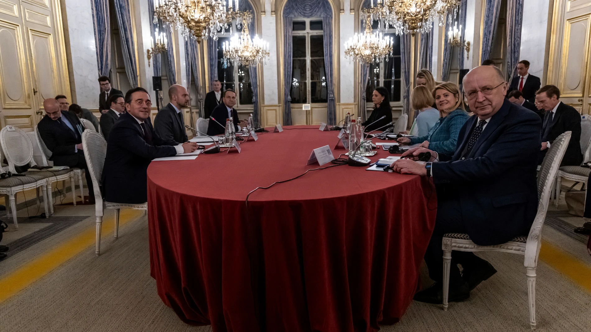 European Foreign Ministers attend a meeting on European defence and Ukraine, at the Quai d'Orsay in Paris, France, Wednesday, Feb. 12, 2025. (Christophe Petit-Tesson, Pool Photo via AP)