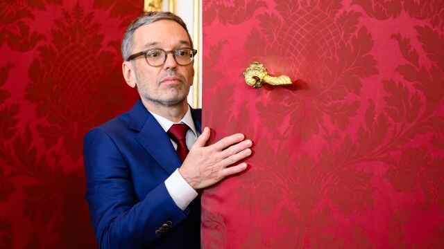 El líder ultraderechista, Herbert Kickl, tras renunciar ante el presidente austriaco, Alexander Van der Bellen, a formar Gobierno