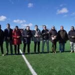 El presidente de la Diputación de Valladolid, Conrado Íscar, visita el campo de fútbol de La Cistérniga