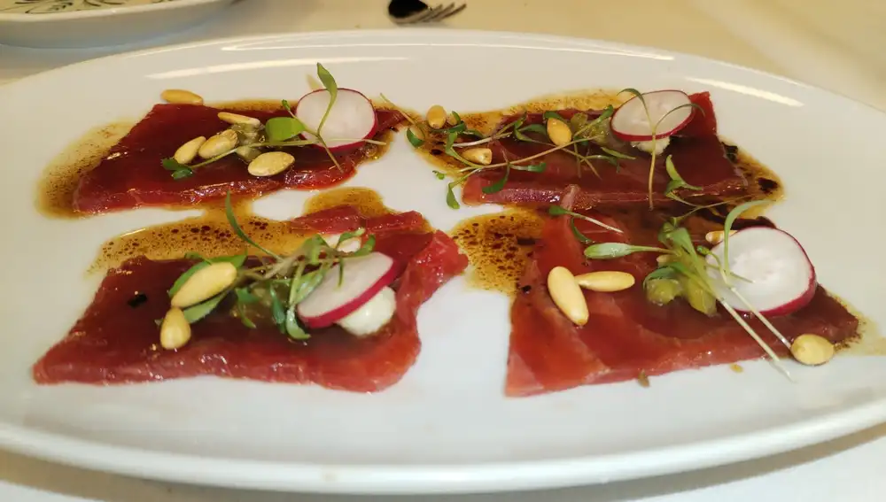 Plato Bar Vint-i-quatre