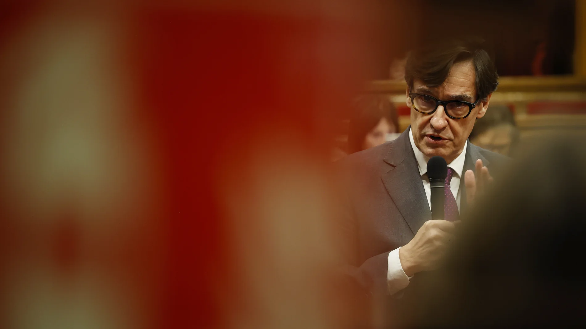 (Foto de ARCHIVO) El president de la Generalitat, Salvador Illa, durante una sesión de control al presidente de la Generalitat de Cataluña, en el Parlament de Cataluña, a 13 de noviembre de 2024, en Barcelona, Cataluña (España). En el pleno de hoy se abordan el temporal que golpea el territorio sur de Cataluña y la aprobación de los presupuestos de 2025. 13 NOVIEMBRE 2024 Kike Rincón / Europa Press 13/11/2024