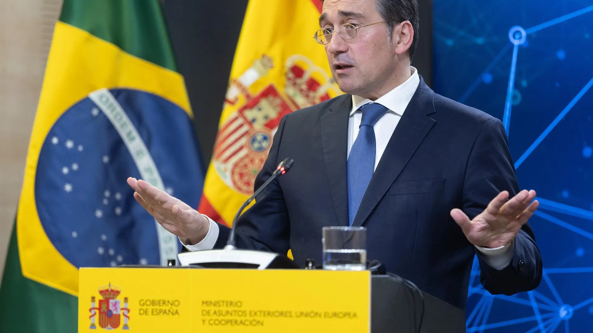 Albares plantea la posibilidad de aumentar el gasto en defensa europea con "activos rusos congelados sin utilizar"