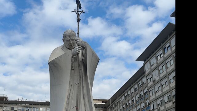 Hospital Gemelli de Roma en donde está ingresado el papa Francisco