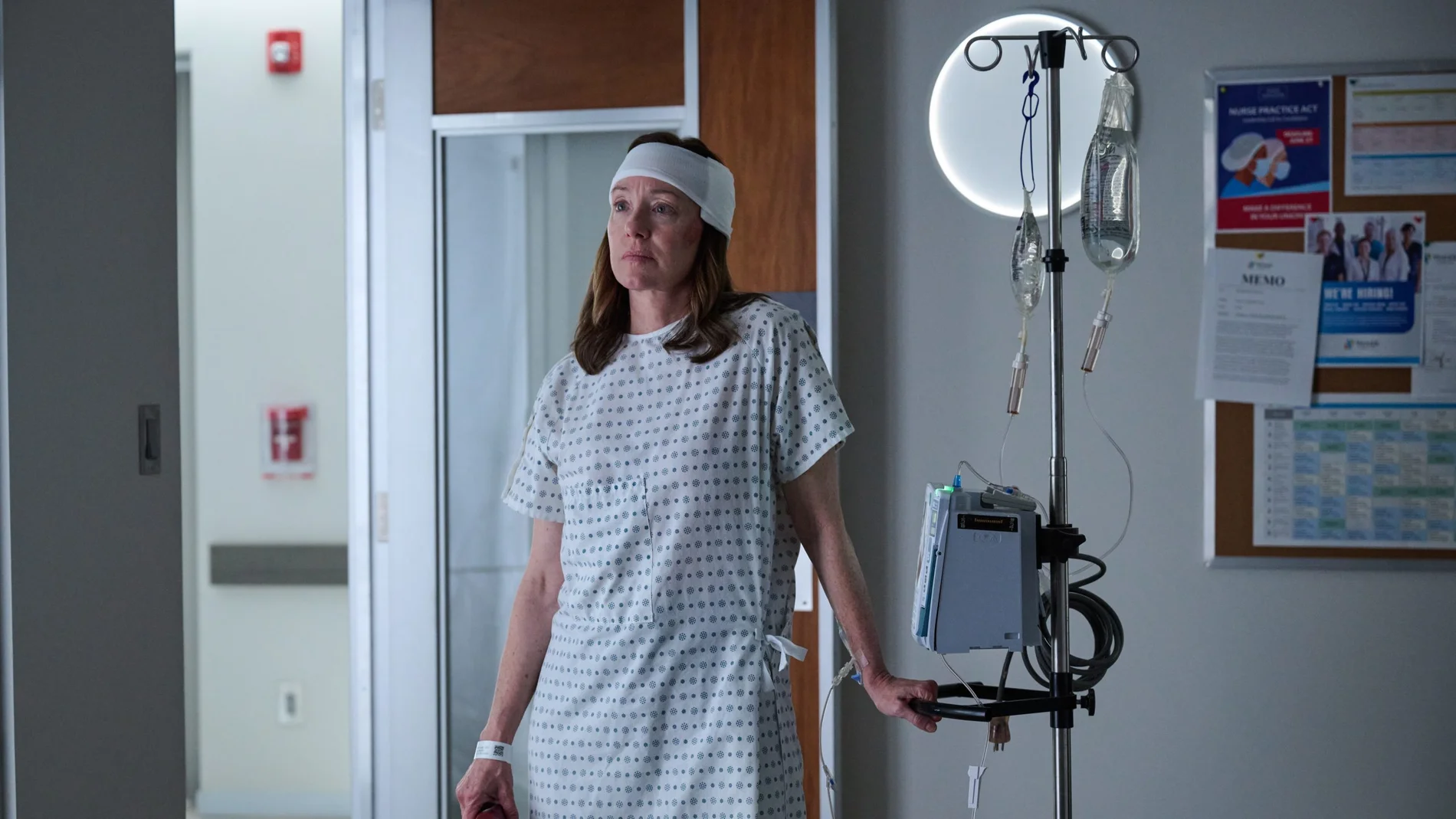 La serie está protagonizada por una sobresaliente Molly Parker